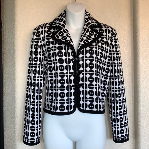 ST JOHN Collection cropped knit jacket, black/white geometric pattern - Picture 1 of 11